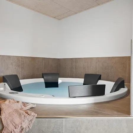 Awesome In Grenaa With Sauna * Brondstrup